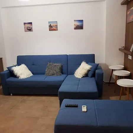 Lucy Apartament Kamena Vourla